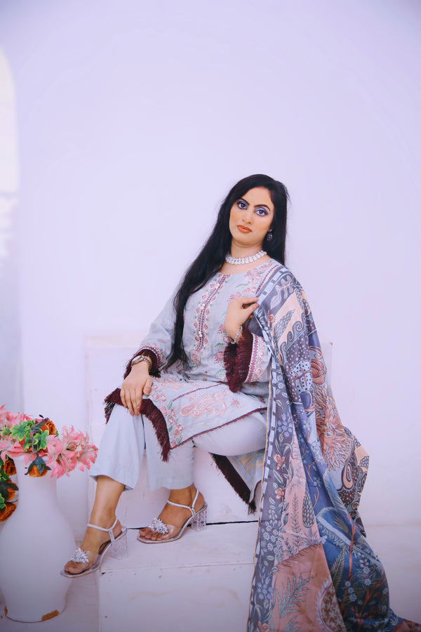 StyleOMania 3Pc Embroidered Suit