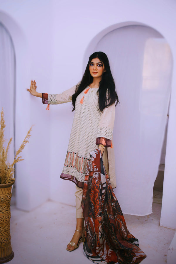StyleOMania 3Pc Embroidered Suit