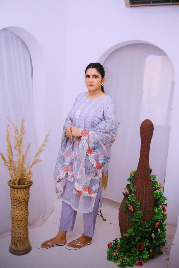 StyleOMania 3Pc Embroidered Suit