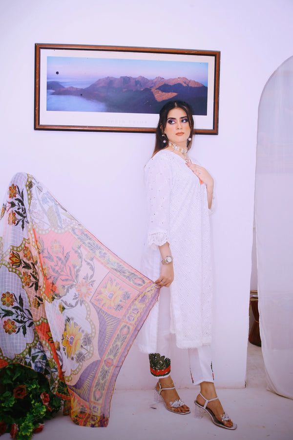 StyleOMania 3Pc Embroidered Suit